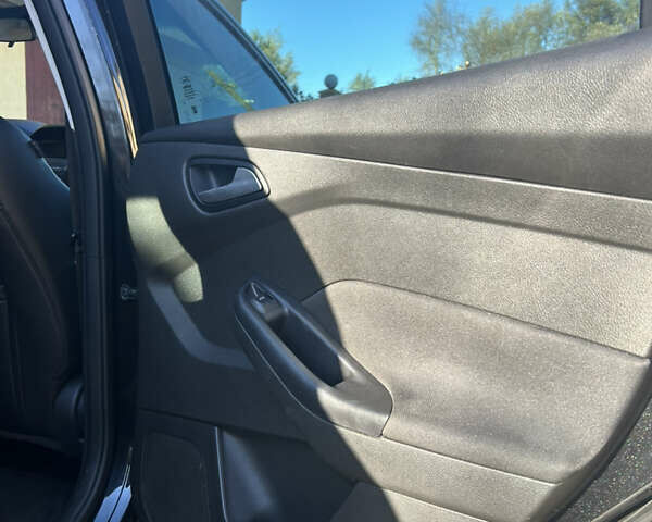 Форд Фокус 2015 в Львове на Automoto.ua Черный Форд Фокус, объемом двигателя 2 л и пробегом 140 тыс. км за 8100 $, фото 23 на Automoto.ua