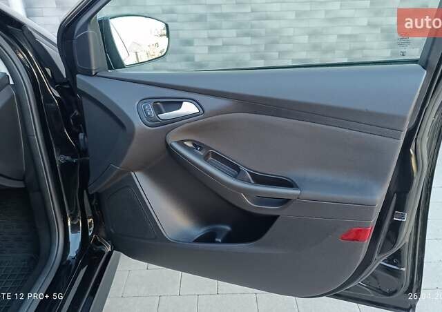 Черный Форд Фокус, объемом двигателя 2 л и пробегом 116 тыс. км за 9200 $, фото 12 на Automoto.ua