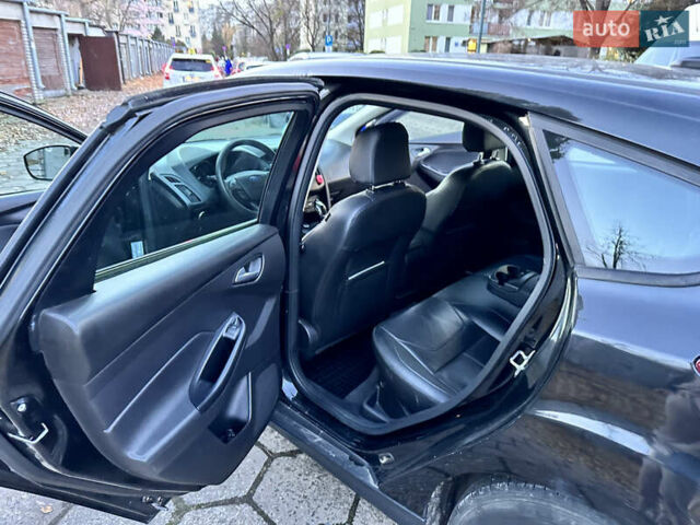 Чорний Форд Фокус, об'ємом двигуна 2 л та пробігом 99 тис. км за 8200 $, фото 9 на Automoto.ua