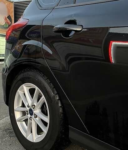 Черный Форд Фокус, объемом двигателя 2 л и пробегом 214 тыс. км за 9236 $, фото 2 на Automoto.ua