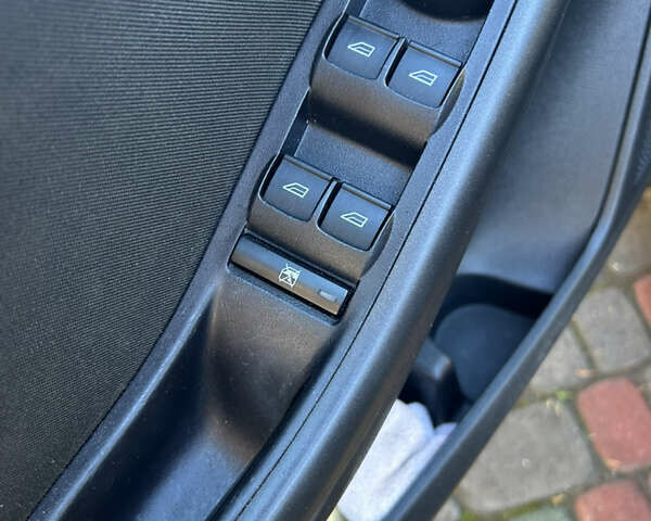 Форд Фокус 2015 в Львове на Automoto.ua Черный Форд Фокус, объемом двигателя 2 л и пробегом 140 тыс. км за 8100 $, фото 38 на Automoto.ua