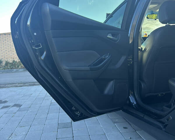 Форд Фокус 2015 в Львове на Automoto.ua Черный Форд Фокус, объемом двигателя 2 л и пробегом 140 тыс. км за 8100 $, фото 13 на Automoto.ua