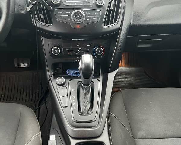 Чорний Форд Фокус, об'ємом двигуна 2 л та пробігом 122 тис. км за 8500 $, фото 17 на Automoto.ua