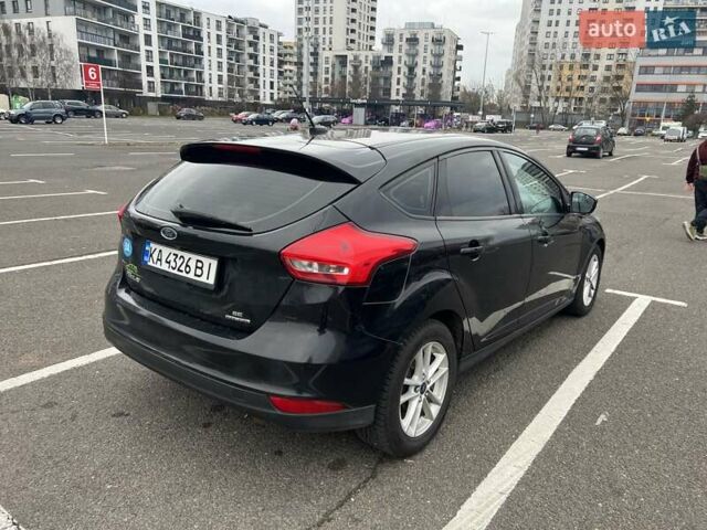 Чорний Форд Фокус, об'ємом двигуна 2 л та пробігом 122 тис. км за 8500 $, фото 4 на Automoto.ua