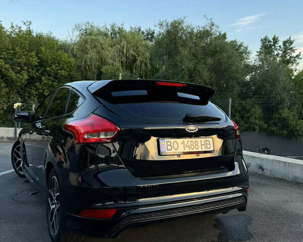 Чорний Форд Фокус, об'ємом двигуна 2 л та пробігом 106 тис. км за 8600 $, фото 2 на Automoto.ua