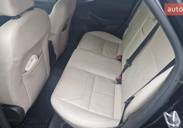 Чорний Форд Фокус, об'ємом двигуна 2 л та пробігом 127 тис. км за 10800 $, фото 9 на Automoto.ua