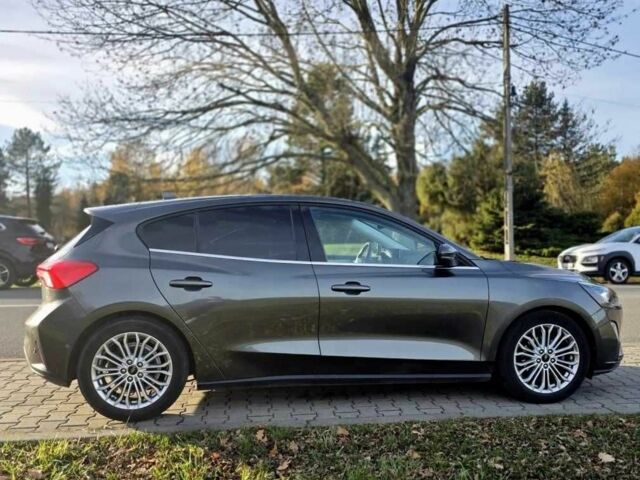 Черный Форд Фокус, объемом двигателя 1 л и пробегом 115 тыс. км за 7999 $, фото 5 на Automoto.ua