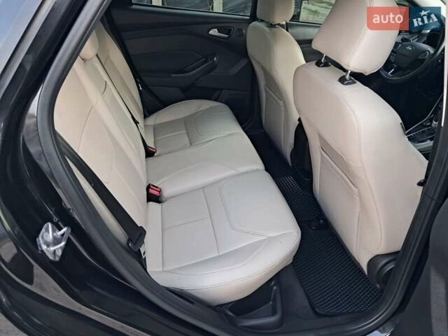 Черный Форд Фокус, объемом двигателя 2 л и пробегом 153 тыс. км за 9999 $, фото 4 на Automoto.ua