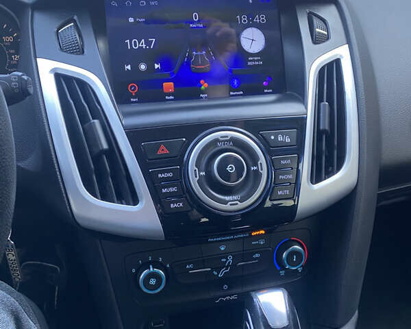 Черный Форд Фокус, объемом двигателя 2 л и пробегом 266 тыс. км за 7300 $, фото 29 на Automoto.ua