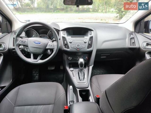 Чорний Форд Фокус, об'ємом двигуна 2 л та пробігом 191 тис. км за 9500 $, фото 54 на Automoto.ua