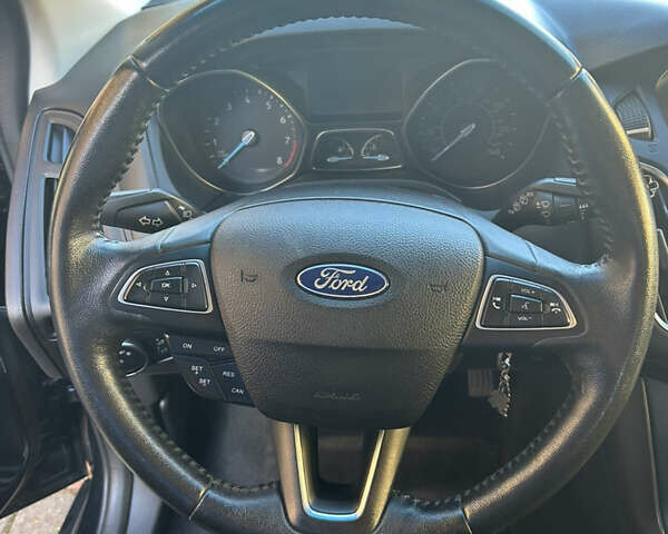 Форд Фокус 2015 в Львове на Automoto.ua Черный Форд Фокус, объемом двигателя 2 л и пробегом 140 тыс. км за 8100 $, фото 47 на Automoto.ua