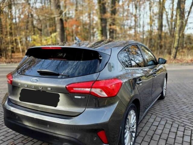 Черный Форд Фокус, объемом двигателя 1 л и пробегом 115 тыс. км за 7999 $, фото 3 на Automoto.ua