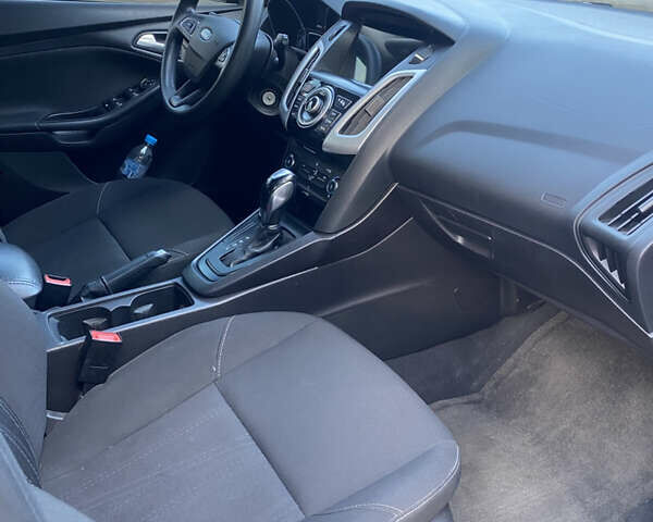 Черный Форд Фокус, объемом двигателя 2 л и пробегом 266 тыс. км за 7300 $, фото 16 на Automoto.ua