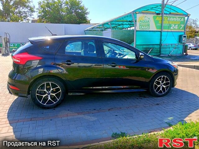 Форд Фокус 2015 в Николаеве на Automoto.ua Черный Форд Фокус, объемом двигателя 2 л и пробегом 136 тыс. км за 5500 $, фото 3 на Automoto.ua