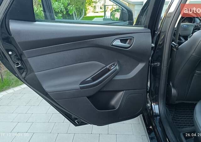 Черный Форд Фокус, объемом двигателя 2 л и пробегом 116 тыс. км за 9200 $, фото 20 на Automoto.ua