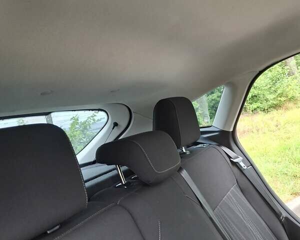 Форд Фокус 2015 у Вінниці на Automoto.ua Чорний Форд Фокус, об'ємом двигуна 2 л та пробігом 214 тис. км за 8400 $, фото 13 на Automoto.ua