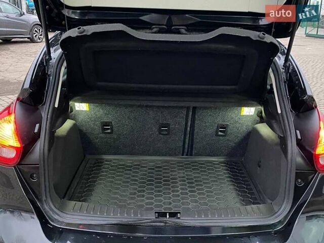 Черный Форд Фокус, объемом двигателя 2 л и пробегом 130 тыс. км за 8900 $, фото 16 на Automoto.ua