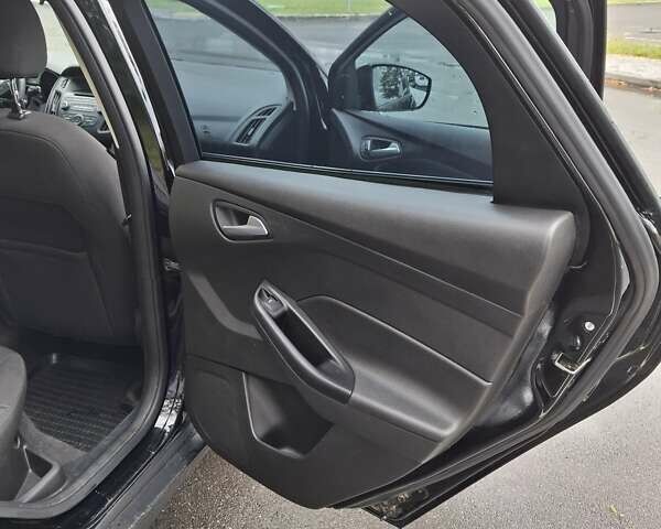 Форд Фокус 2015 у Вінниці на Automoto.ua Чорний Форд Фокус, об'ємом двигуна 2 л та пробігом 214 тис. км за 8400 $, фото 10 на Automoto.ua