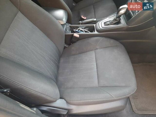 Черный Форд Фокус, объемом двигателя 2 л и пробегом 180 тыс. км за 8000 $, фото 6 на Automoto.ua