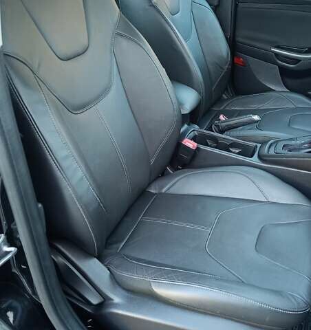 Черный Форд Фокус, объемом двигателя 2 л и пробегом 116 тыс. км за 9200 $, фото 11 на Automoto.ua