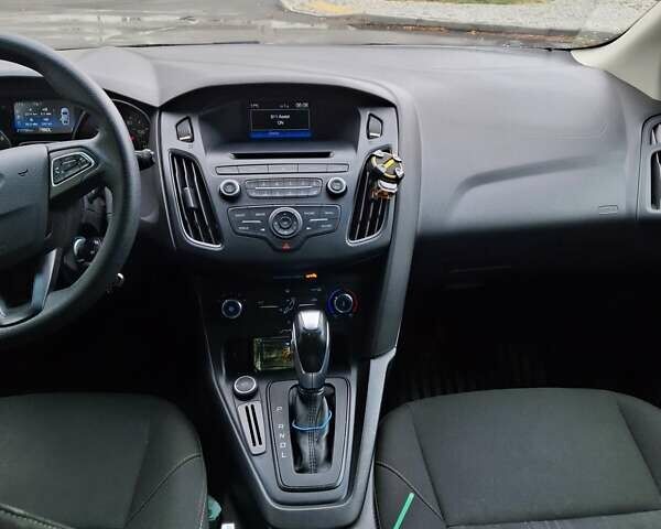Форд Фокус 2015 у Вінниці на Automoto.ua Чорний Форд Фокус, об'ємом двигуна 2 л та пробігом 214 тис. км за 8400 $, фото 8 на Automoto.ua
