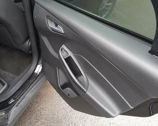 Черный Форд Фокус, объемом двигателя 2 л и пробегом 205 тыс. км за 7500 $, фото 28 на Automoto.ua