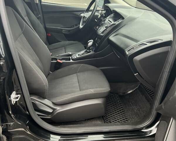 Чорний Форд Фокус, об'ємом двигуна 2 л та пробігом 122 тис. км за 8500 $, фото 8 на Automoto.ua