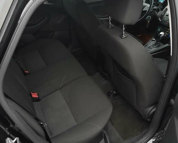 Черный Форд Фокус, объемом двигателя 2 л и пробегом 205 тыс. км за 7500 $, фото 26 на Automoto.ua