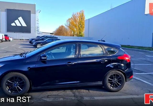 Черный Форд Фокус, объемом двигателя 2 л и пробегом 143 тыс. км за 9100 $, фото 5 на Automoto.ua