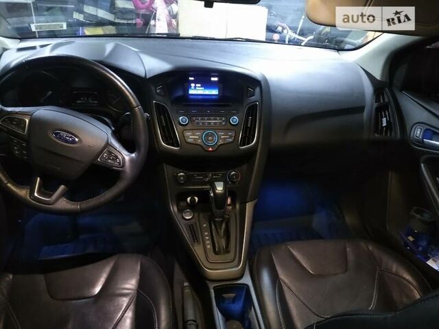 Черный Форд Фокус, объемом двигателя 2 л и пробегом 85 тыс. км за 10300 $, фото 2 на Automoto.ua