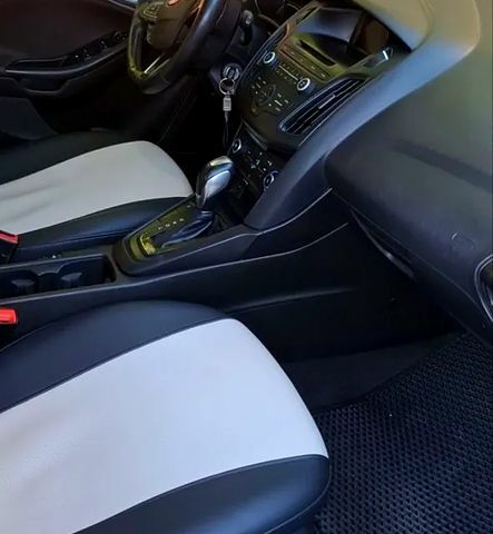 Черный Форд Фокус, объемом двигателя 2 л и пробегом 143 тыс. км за 9100 $, фото 1 на Automoto.ua