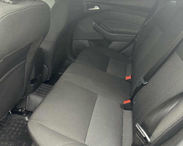 Черный Форд Фокус, объемом двигателя 2 л и пробегом 219 тыс. км за 8800 $, фото 20 на Automoto.ua