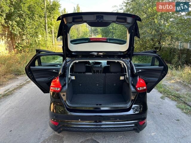 Черный Форд Фокус, объемом двигателя 2 л и пробегом 172 тыс. км за 7900 $, фото 11 на Automoto.ua