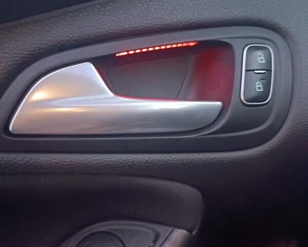 Черный Форд Фокус, объемом двигателя 2 л и пробегом 107 тыс. км за 9900 $, фото 14 на Automoto.ua