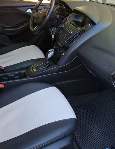 Чорний Форд Фокус, об'ємом двигуна 2 л та пробігом 139 тис. км за 9300 $, фото 1 на Automoto.ua