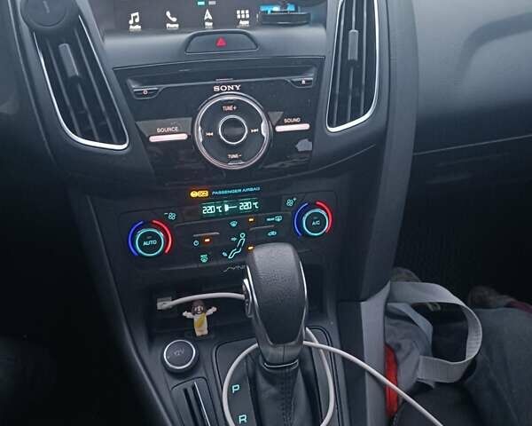 Черный Форд Фокус, объемом двигателя 2 л и пробегом 107 тыс. км за 9900 $, фото 19 на Automoto.ua