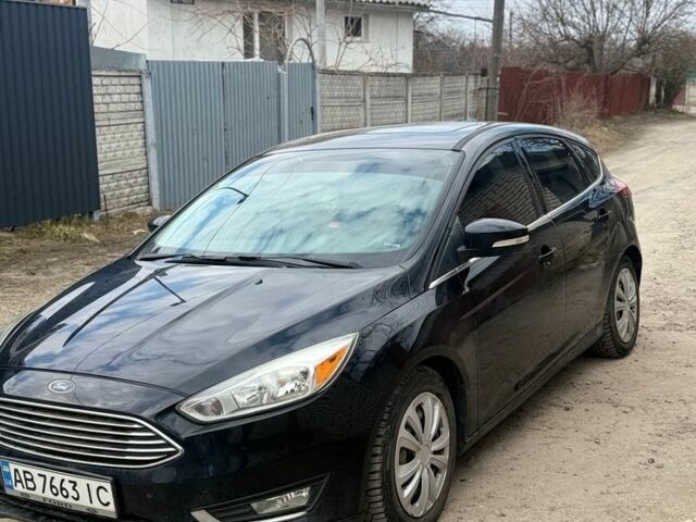 Чорний Форд Фокус, об'ємом двигуна 2 л та пробігом 121 тис. км за 9000 $, фото 1 на Automoto.ua
