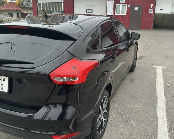 Черный Форд Фокус, объемом двигателя 2 л и пробегом 219 тыс. км за 8800 $, фото 9 на Automoto.ua