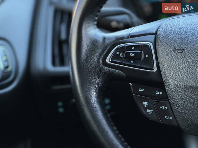 Чорний Форд Фокус, об'ємом двигуна 2 л та пробігом 89 тис. км за 8500 $, фото 17 на Automoto.ua