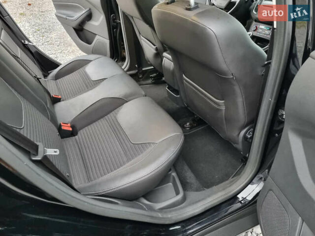 Черный Форд Фокус, объемом двигателя 2 л и пробегом 160 тыс. км за 8000 $, фото 6 на Automoto.ua