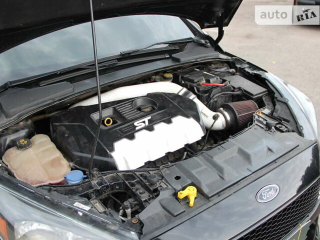 Черный Форд Фокус, объемом двигателя 2 л и пробегом 84 тыс. км за 13000 $, фото 10 на Automoto.ua