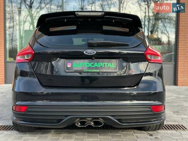 Чорний Форд Фокус, об'ємом двигуна 2 л та пробігом 123 тис. км за 12990 $, фото 8 на Automoto.ua