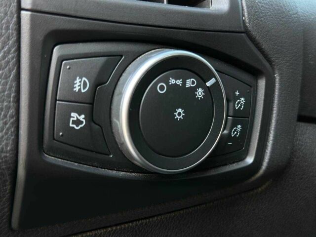 Черный Форд Фокус, объемом двигателя 2 л и пробегом 123 тыс. км за 12990 $, фото 14 на Automoto.ua