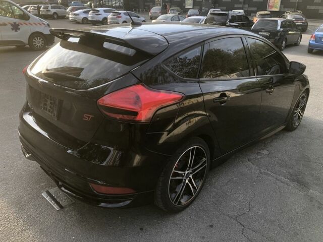 Чорний Форд Фокус, об'ємом двигуна 0 л та пробігом 95 тис. км за 12500 $, фото 2 на Automoto.ua