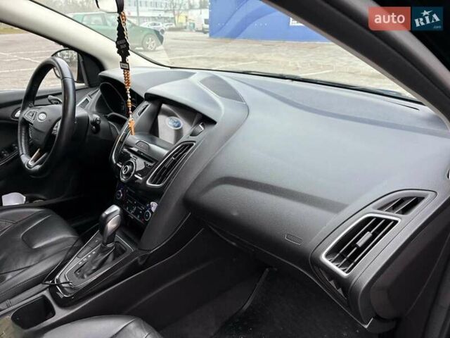 Чорний Форд Фокус, об'ємом двигуна 2 л та пробігом 123 тис. км за 9300 $, фото 9 на Automoto.ua