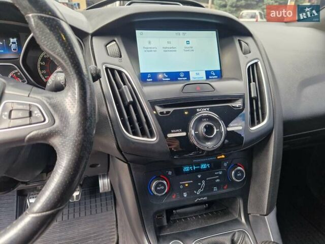 Черный Форд Фокус, объемом двигателя 2 л и пробегом 98 тыс. км за 12000 $, фото 17 на Automoto.ua