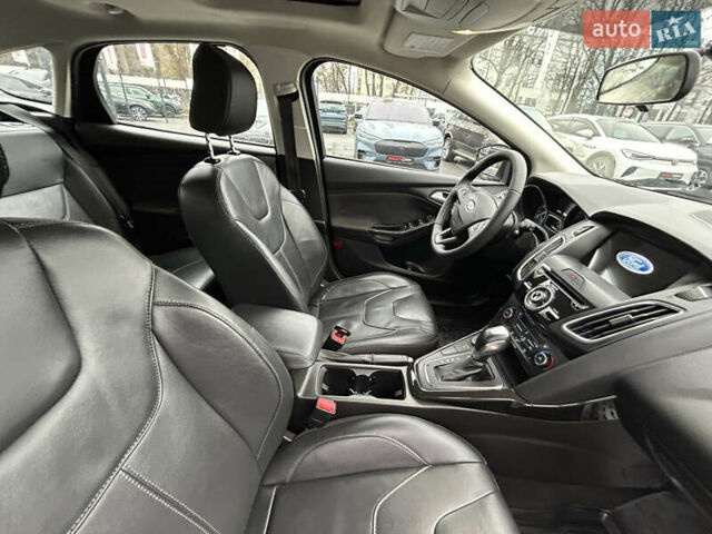 Чорний Форд Фокус, об'ємом двигуна 2 л та пробігом 88 тис. км за 11000 $, фото 27 на Automoto.ua