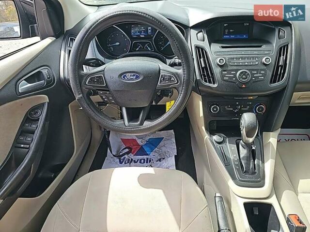 Черный Форд Фокус, объемом двигателя 2 л и пробегом 118 тыс. км за 4600 $, фото 5 на Automoto.ua