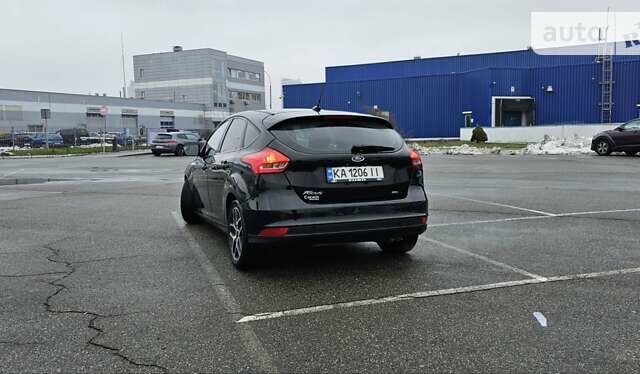 Чорний Форд Фокус, об'ємом двигуна 2 л та пробігом 190 тис. км за 12500 $, фото 13 на Automoto.ua