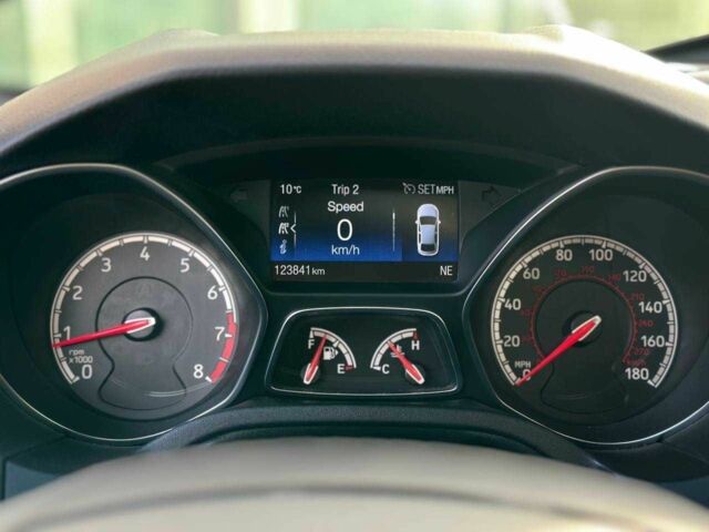 Черный Форд Фокус, объемом двигателя 2 л и пробегом 123 тыс. км за 12990 $, фото 11 на Automoto.ua